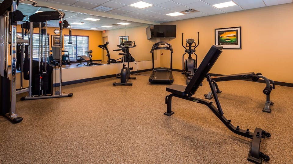 Best Western Plus University Inn Hotel in Hattiesburg