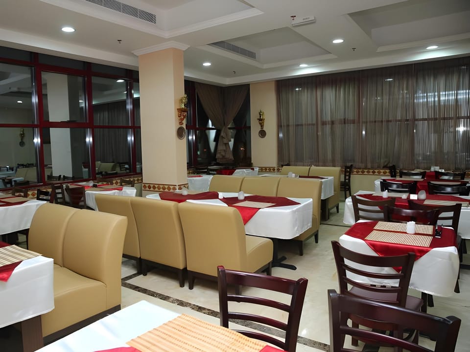 Mirage Hotel Al Aqah Hotel in Sharjah