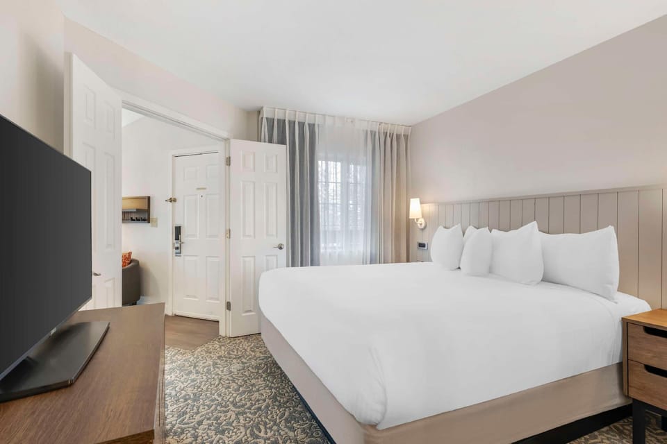 Suite room