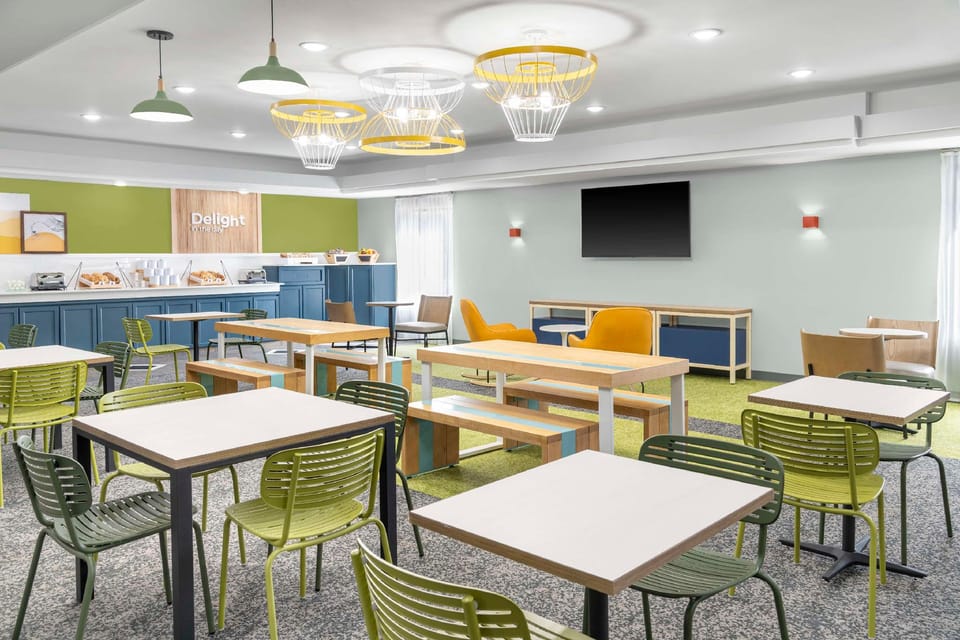 Spark by Hilton Lansing Hotel in Kansas