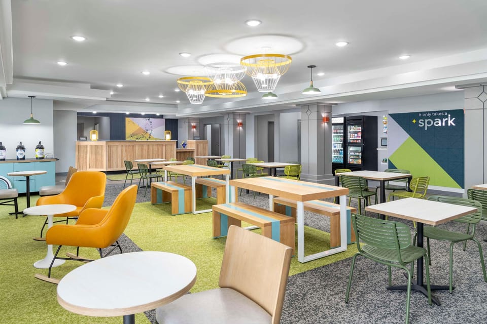 Spark by Hilton Lansing Hotel in Kansas