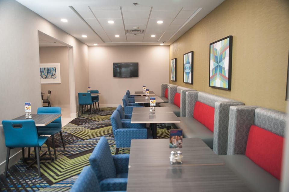 Holiday Inn Express Hotel & Suites Norfolk By IHG Hotel in Nebraska