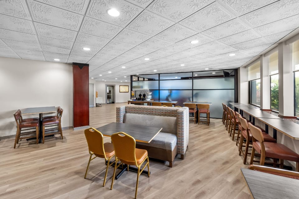Comfort Inn Paramus - Hackensack Hotel in Paramus
