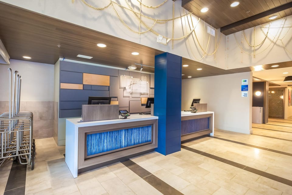 Holiday Inn Express Orange Beach - On The Beach By IHG Hotel in Orange Beach