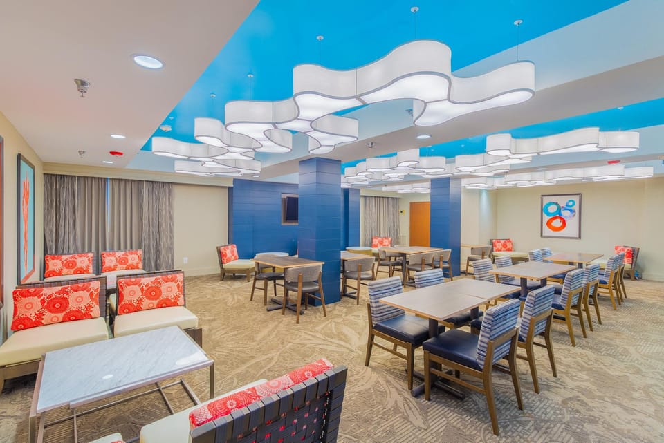 Holiday Inn Express Orange Beach - On The Beach By IHG Hotel in Orange Beach