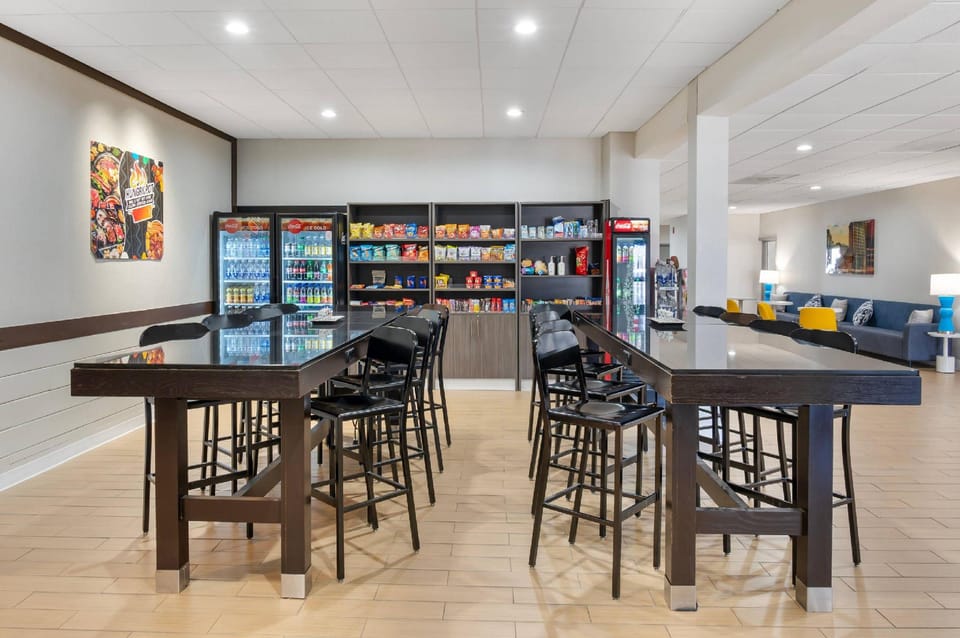 Comfort Inn & Suites Danbury-Bethel Hotel in Bethel