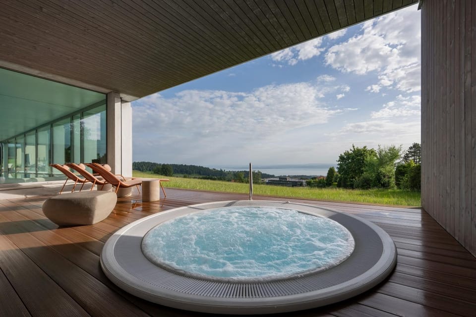 Hot tub