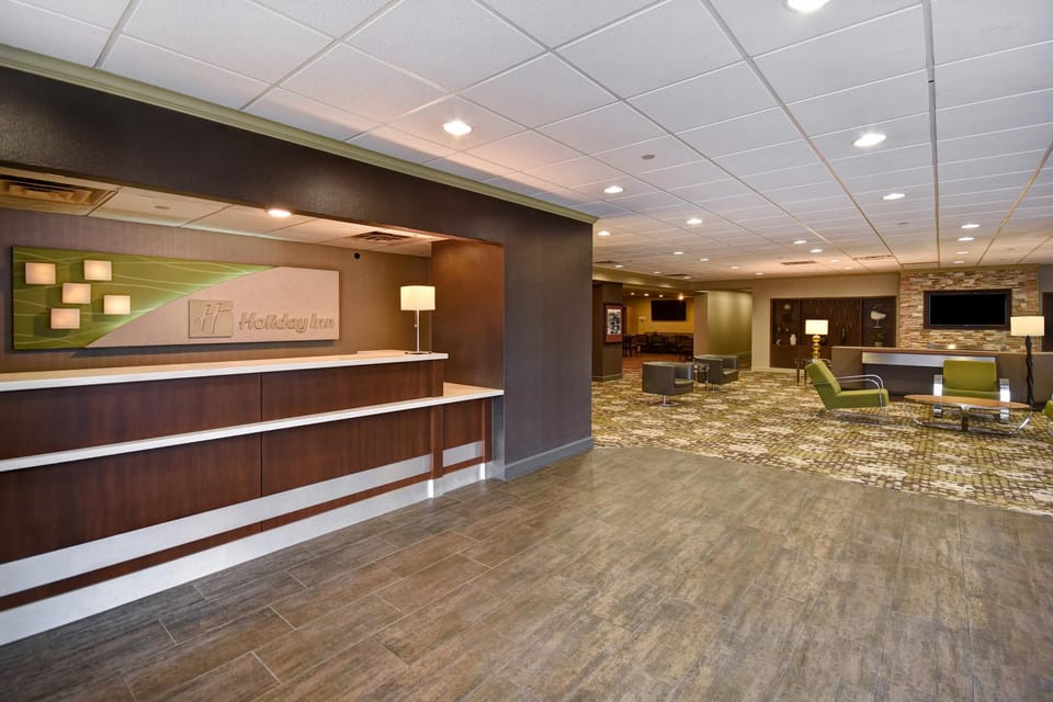 Holiday Inn Cincinnati-Riverfront By IHG Hotel in Covington