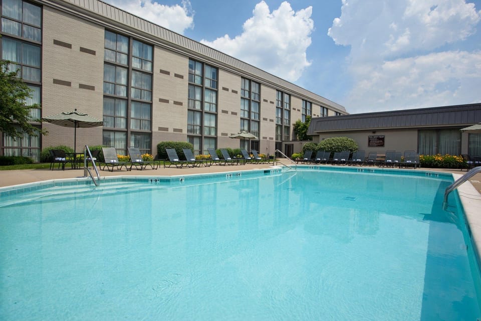 Holiday Inn Cincinnati-Riverfront By IHG Hotel in Covington