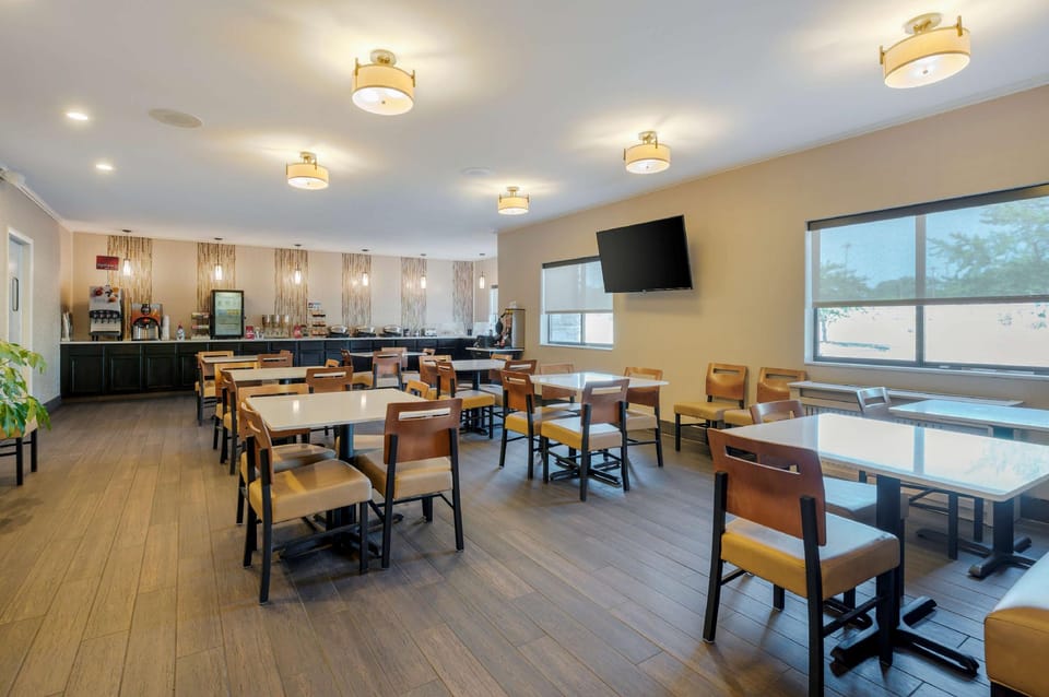 Best Western Plus Warsaw Hotel in Warsaw