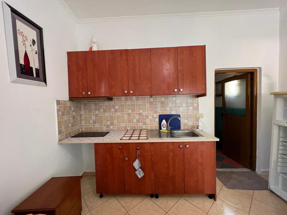 Oni Apartments Hotel in Ksamil