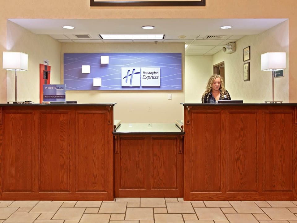 Holiday Inn Express Hotel & Suites Harrison By IHG Hotel in Arkansas