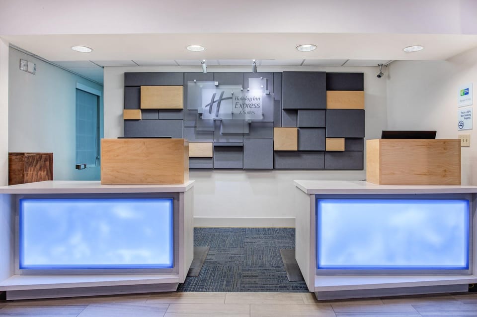 Holiday Inn Express Hotel & Suites Alcoa Knoxville Airport By IHG Hotel in Maryville