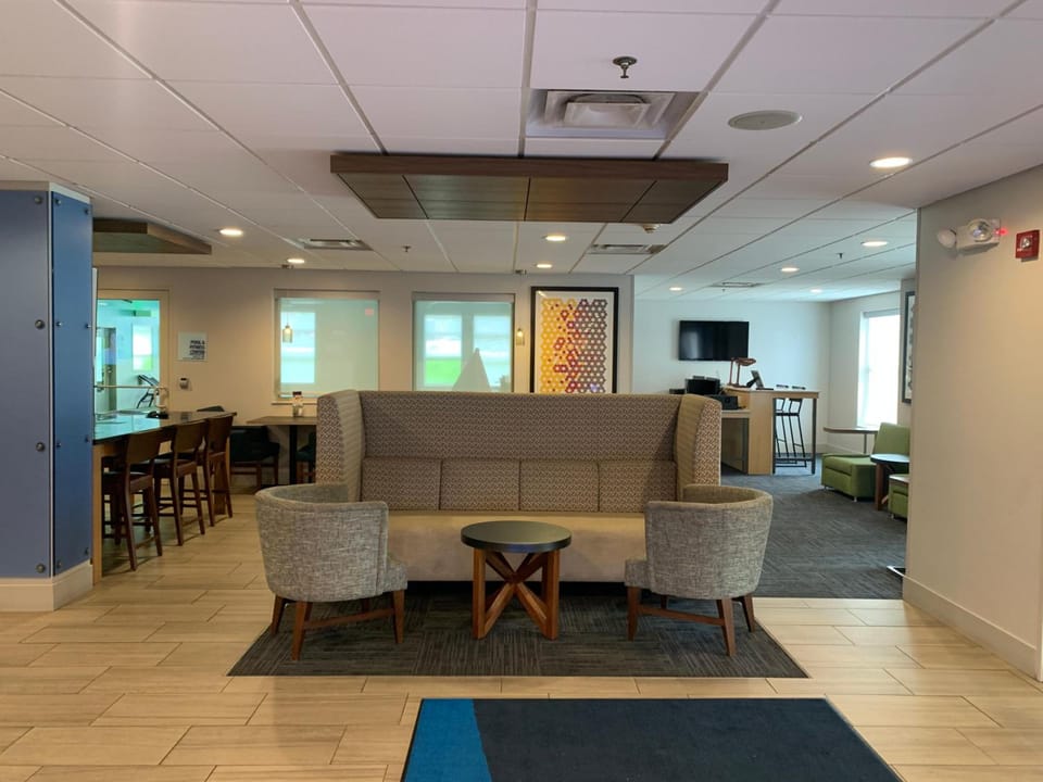 Holiday Inn Express Fairfield By IHG Hotel in Ohio