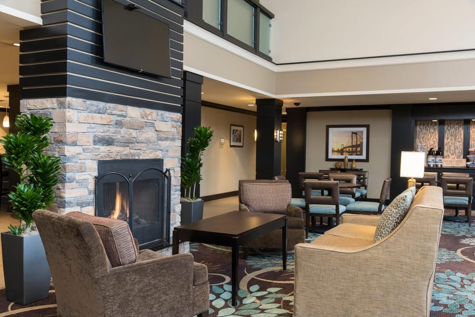 Staybridge Suites Chicago-Oakbrook Terrace By IHG Hotel in Oakbrook Terrace