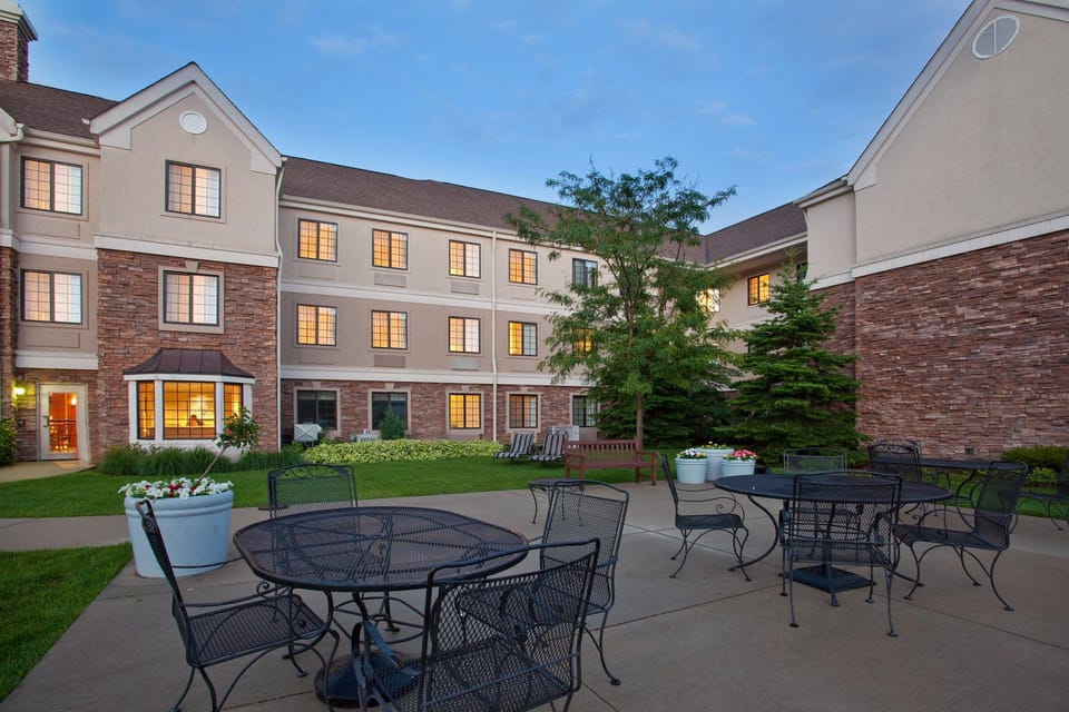 Staybridge Suites Lincolnshire By IHG Hotel in Buffalo Grove