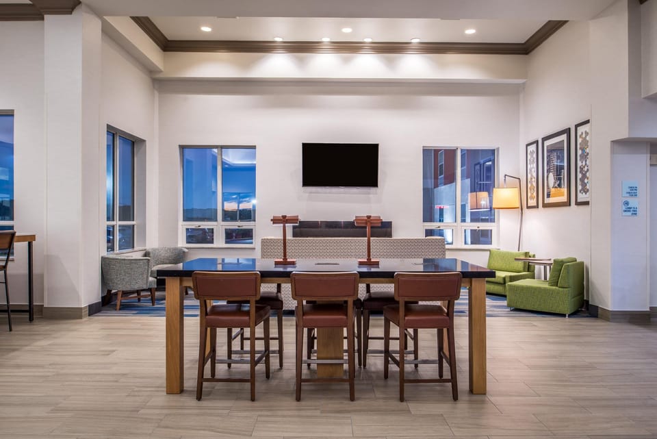 Holiday Inn Express Mystic By IHG Hotel in Mystic