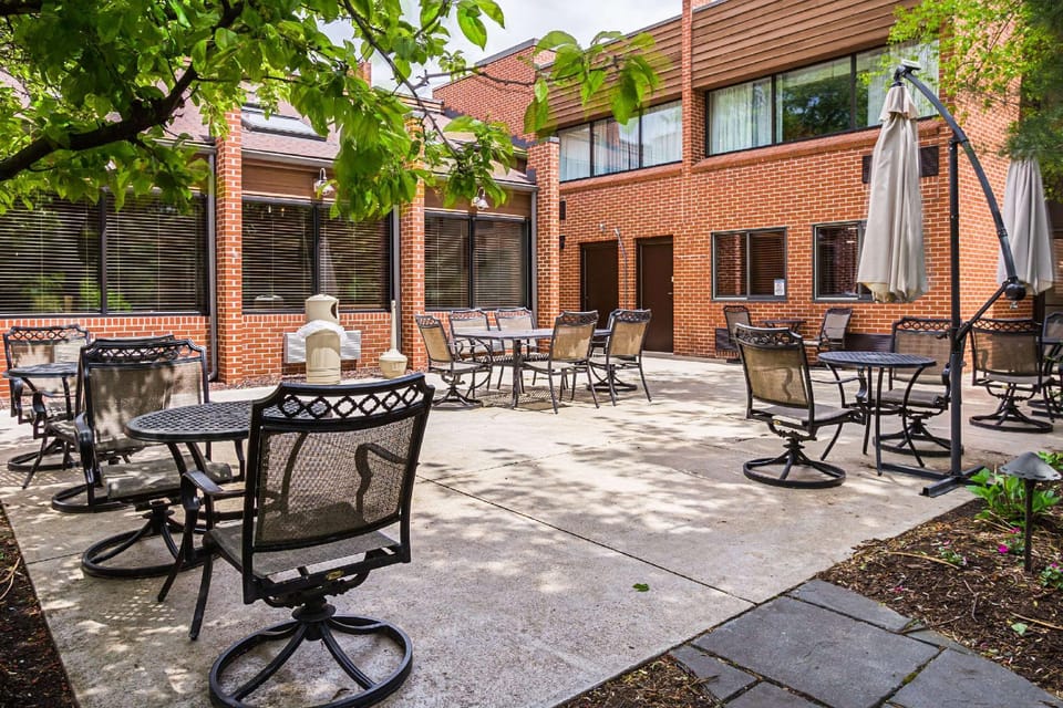 Quality Inn & Suites Altoona Hotel in Altoona