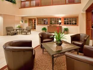 Holiday Inn & Suites Overland Park-Conv Ctr by IHG Hotel in Overland Park