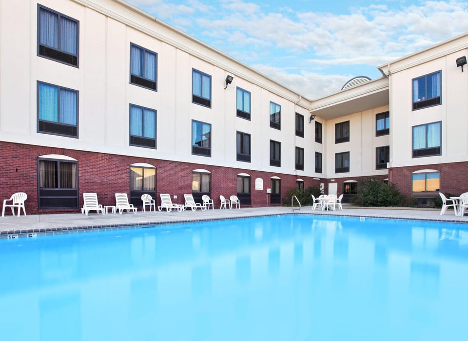 Holiday Inn Express Pine Bluff - Pines Mall Hotel By IHG Hotel in Pine Bluff