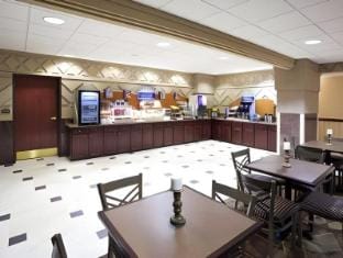 Holiday Inn Express Toledo-Oregon By IHG Hotel in Oregon