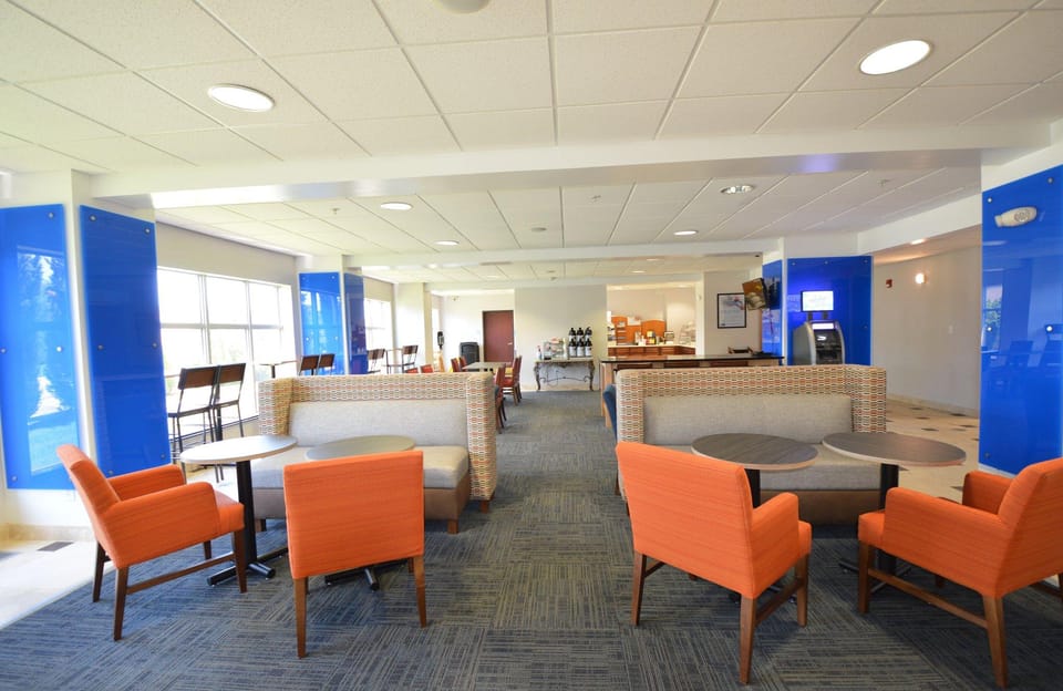 Holiday Inn Express Toledo-Oregon By IHG Hotel in Oregon