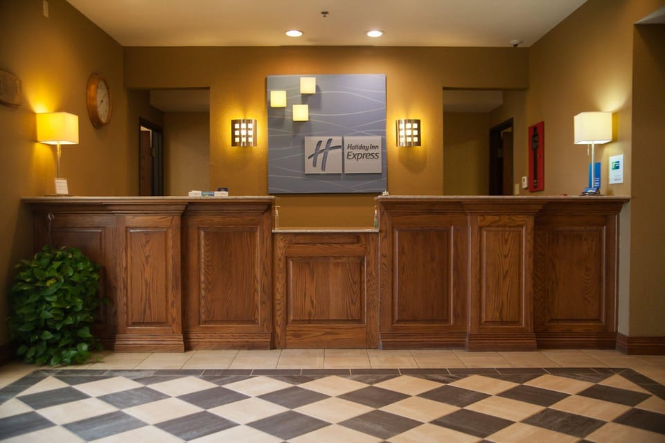Holiday Inn Express Hotels & Suites Mountain Home By IHG Hotel in Mountain Home