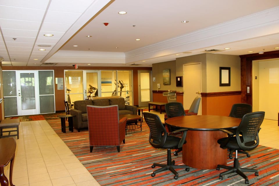 Holiday Inn Express Hotel & Suites Waterford By IHG Hotel in Waterford Township