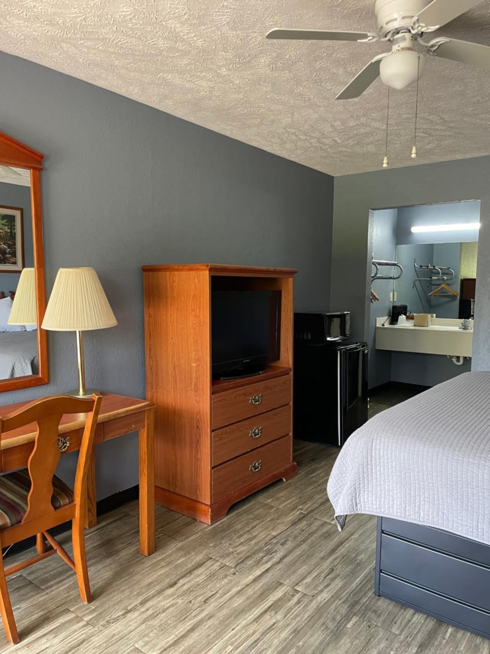 Deerfield Inn Motel in Tennessee