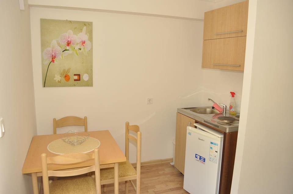 Apartments & Rooms Bojic Hotel in Montenegro