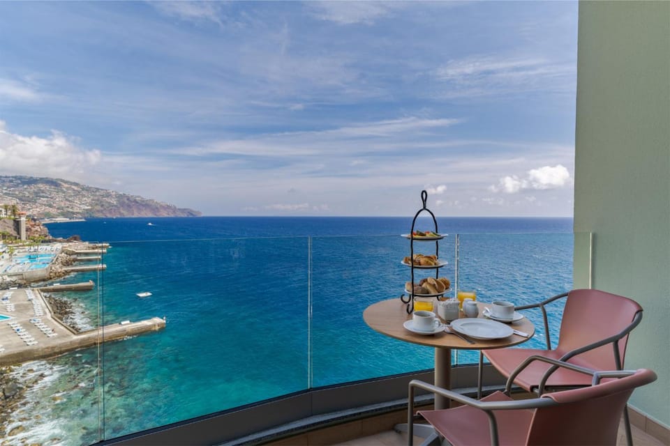 Pestana Vila Lido Madeira Ocean Hotel Apartment hotel in Funchal