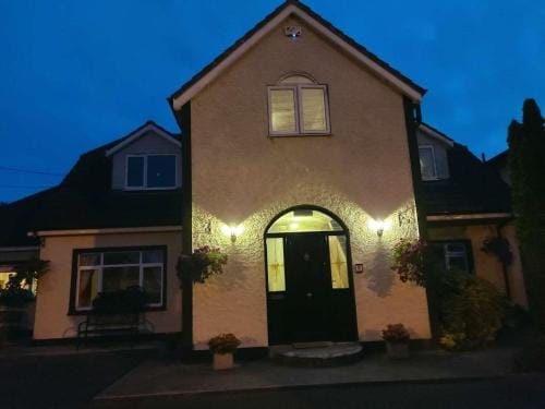 Castle Lodge B&B Kilkenny Hotel in Kilkenny City