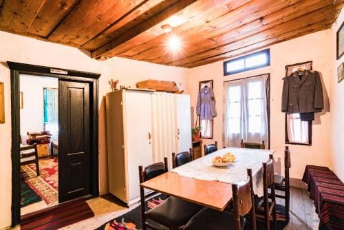 Etno House Shancheva Hostel in North Macedonia