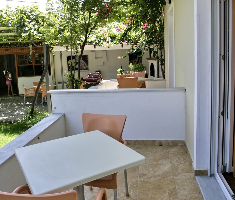 Sappho Studios Hotel in İzmir Province