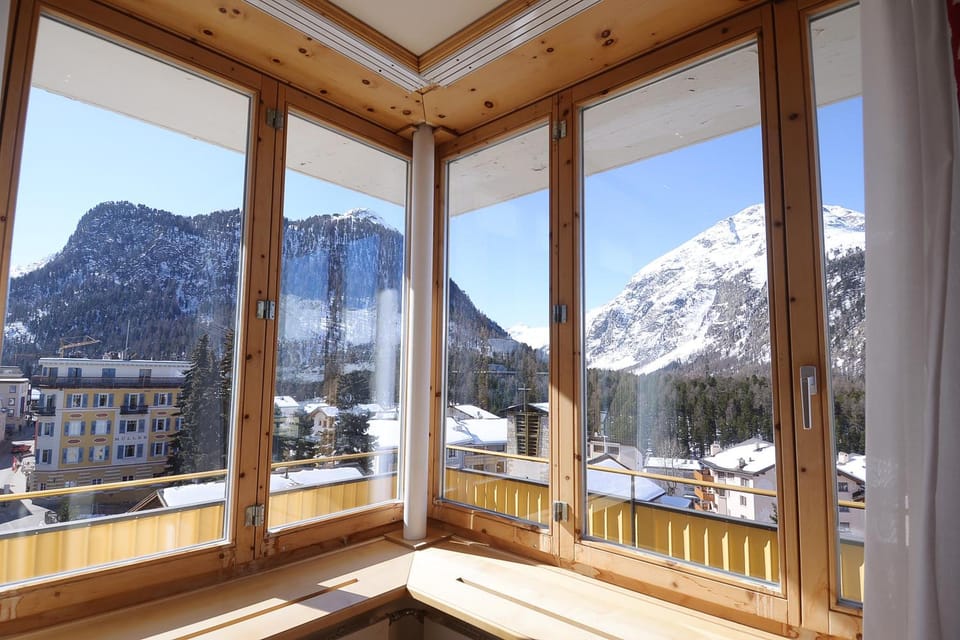 Hotel Schweizerhof Pontresina Hotel in Samedan