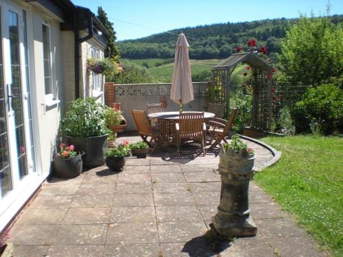 Hillside Cottage Hotel in Malvern Hills District