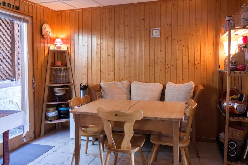 La Cure de Vernamiege Hotel in Canton of Valais