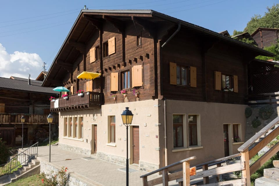 La Cure de Vernamiege Hotel in Canton of Valais