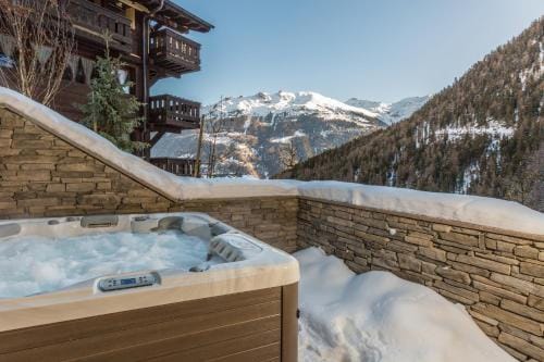 Chalet Les Rahas by Mrs Miggins Hotel in Canton of Valais