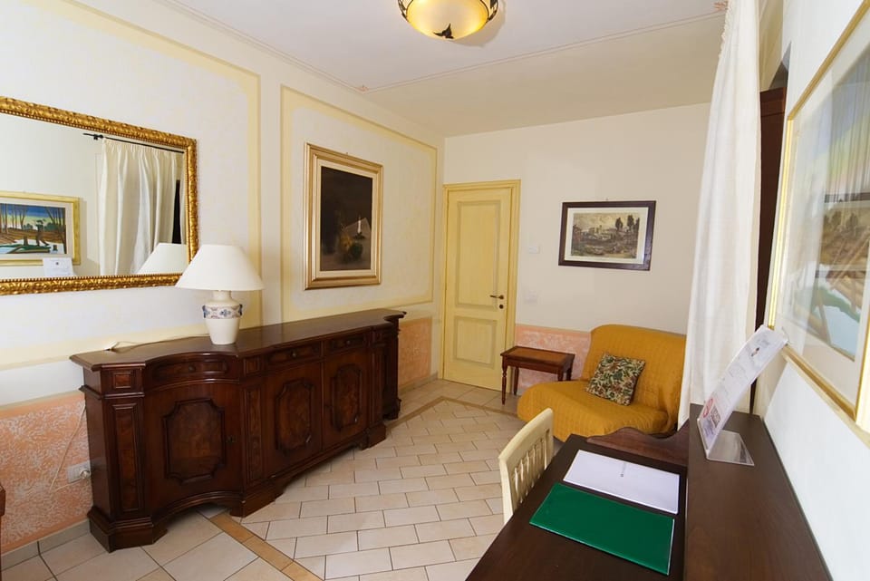 Residenze L'Uncinaia Holiday House Hotel in Perugia