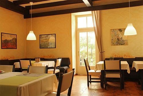 Vintage Castle "Schlosshof " Biker Hotel & B&B Inn in Trentino-South Tyrol