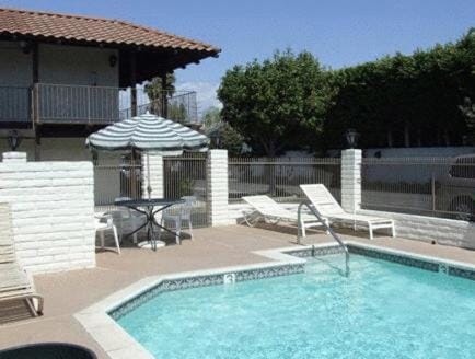 Cozy Inn Motel in Costa Mesa