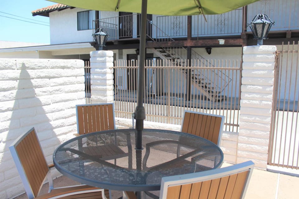 Cozy Inn Motel in Costa Mesa