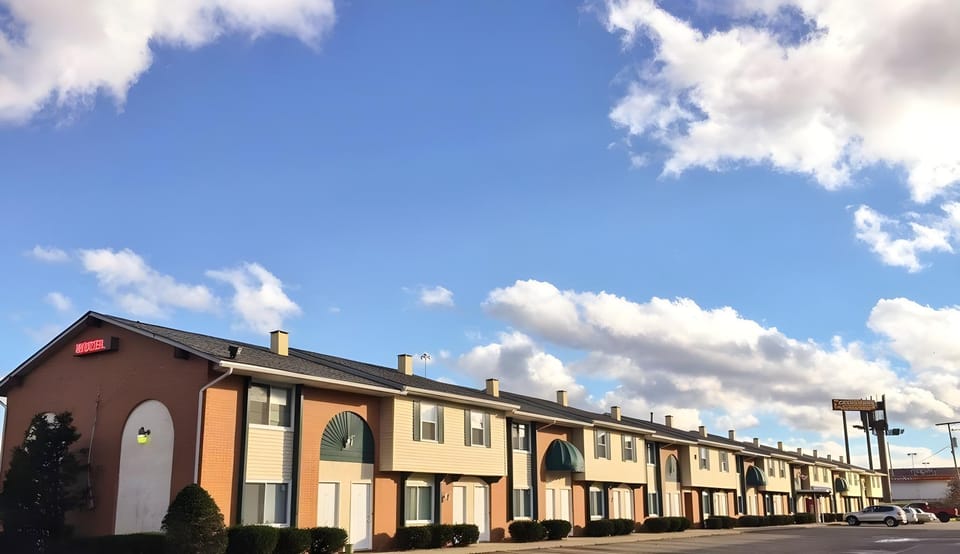 Magnuson Hotel Extended Stay Canton Ohio Motel in Canton