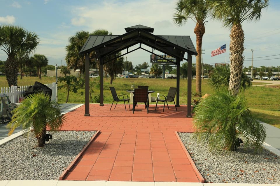 Travel Inn Fort Pierce Motel in Fort Pierce