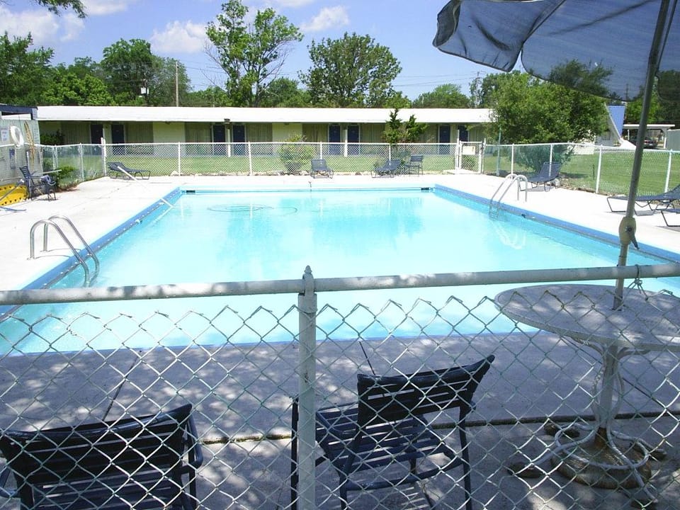 Kings Inn Cleveland Motel in Ohio