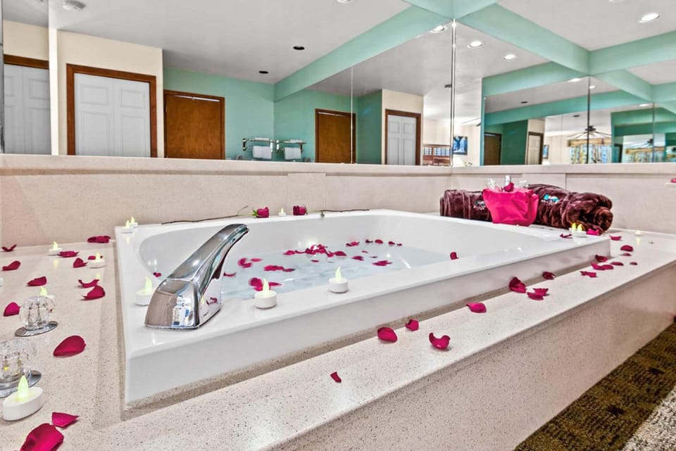 Box Canyon Lodge and Hot Springs Motel in Ouray