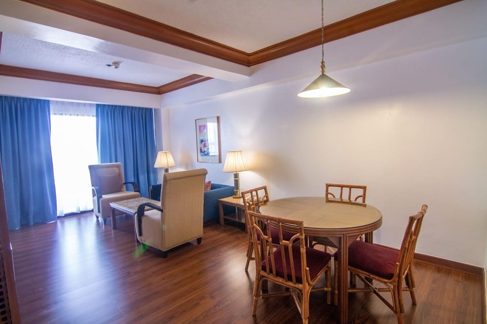 Century Park Hotel Hotel in Pasay