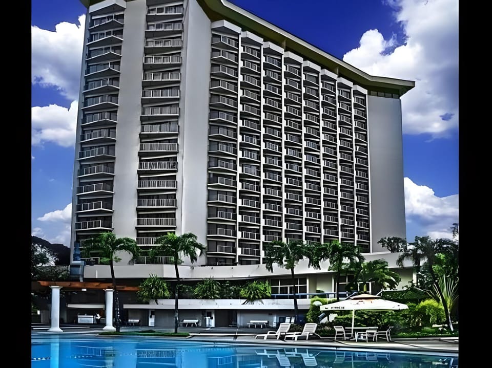 Century Park Hotel Hotel in Pasay