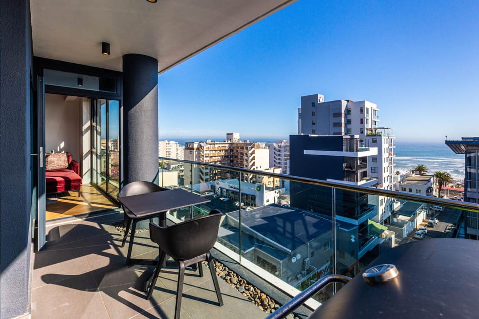 Latitude Aparthotel by Totalstay Hotel in Sea Point